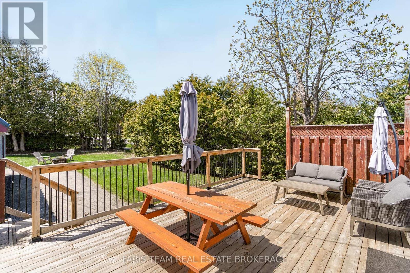 407 BAYVIEW PARKWAY - 26