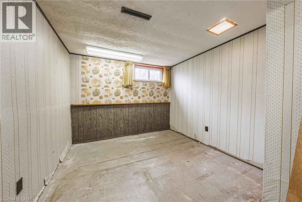 2218 GHENT Avenue, Burlington, Ontario, L7R1Y7 — Photo 25
