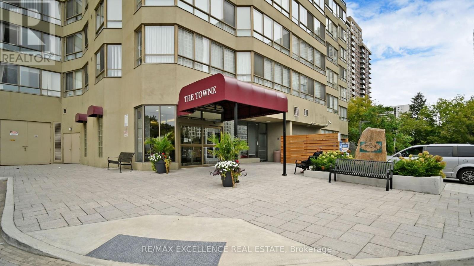 #1504 3605 KARIYA DRIVE - 3