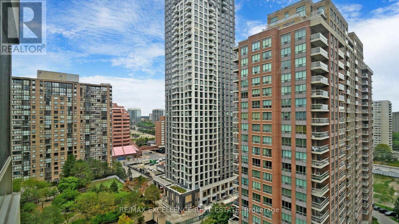 #1504 3605 KARIYA DRIVE - 33