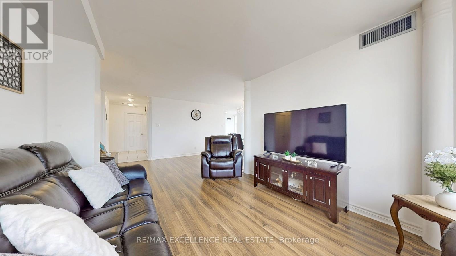#1504 3605 KARIYA DRIVE - 8