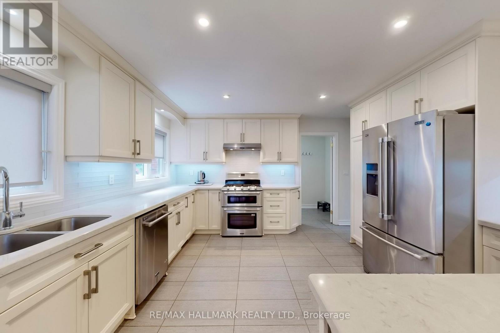 2 BUTTERFIELD DRIVE - 12