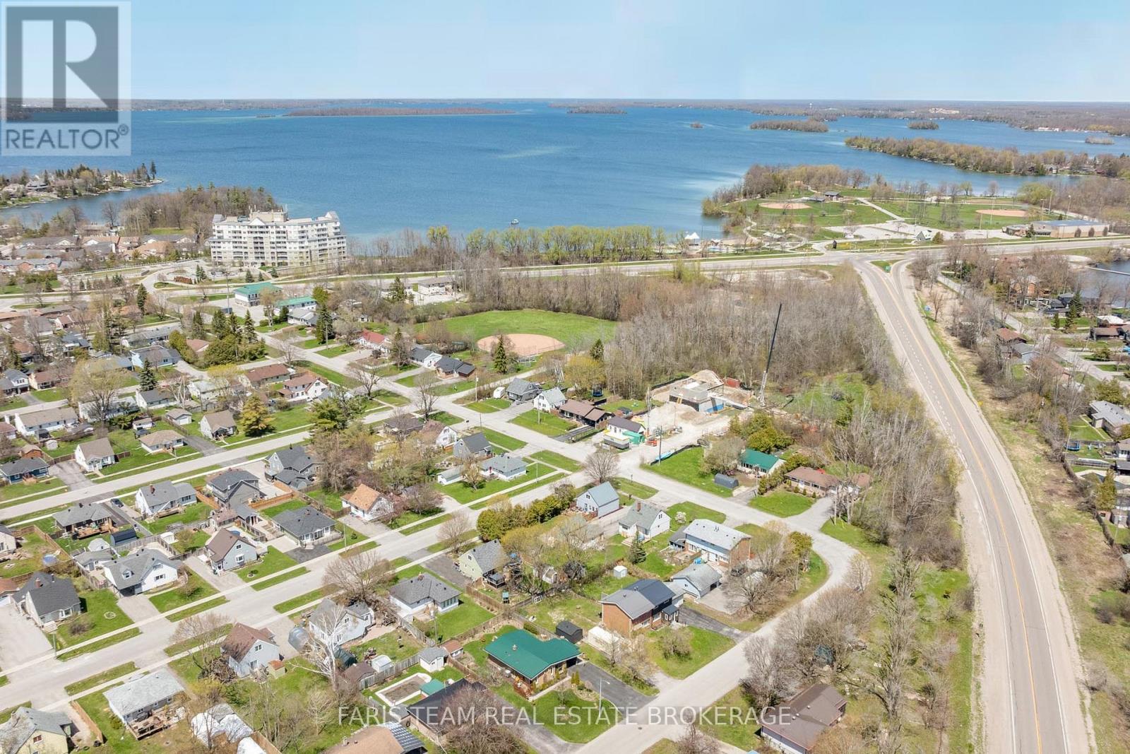 407 BAYVIEW PARKWAY - 35
