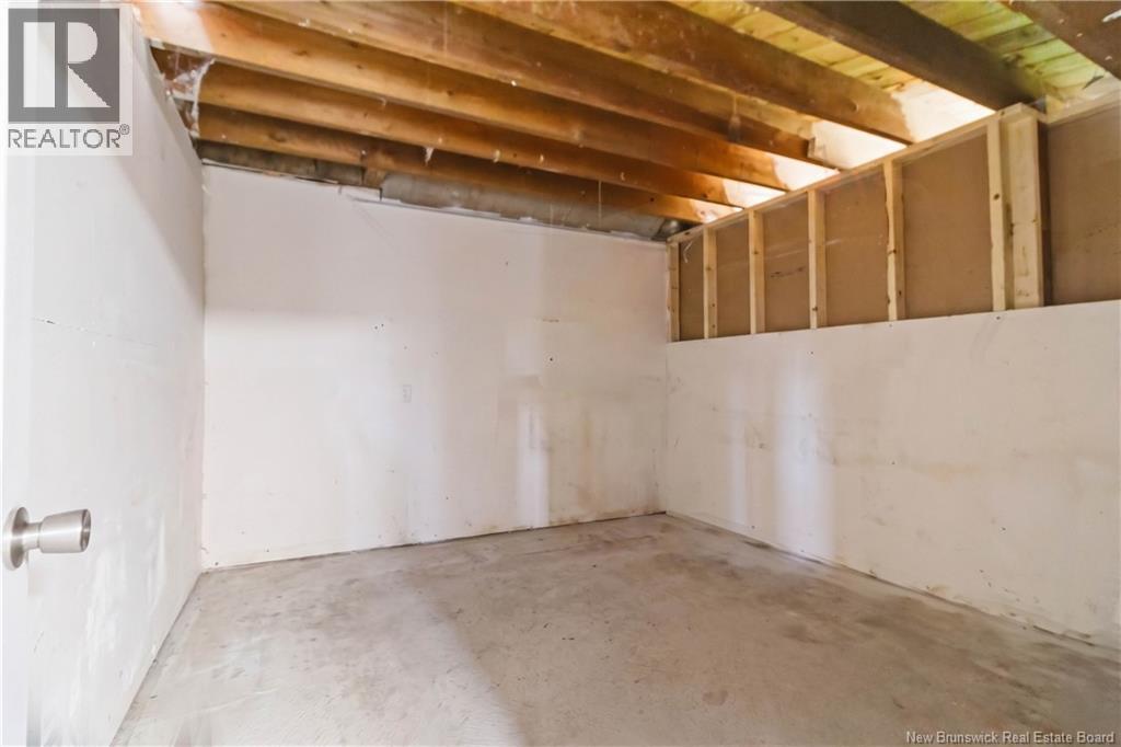 29 Eighth Street - 28