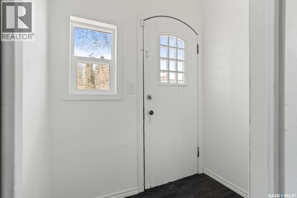 1171 Montague STREET - 4