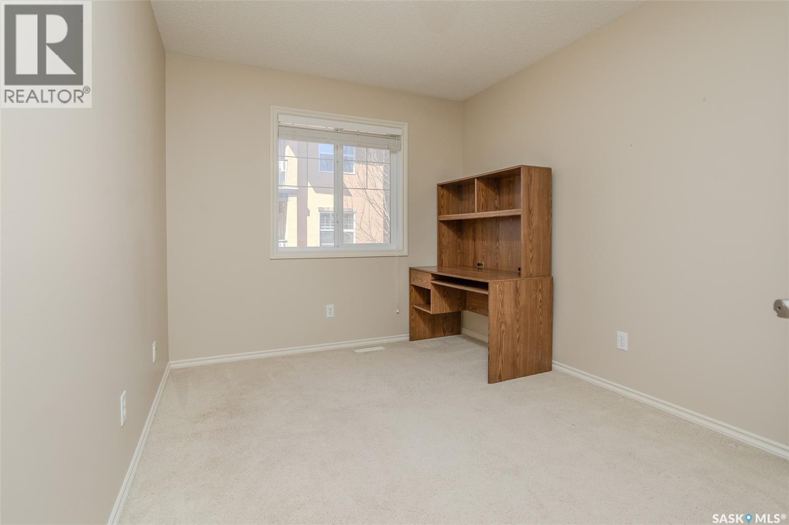 #306 105 Lynd CRESCENT - 22