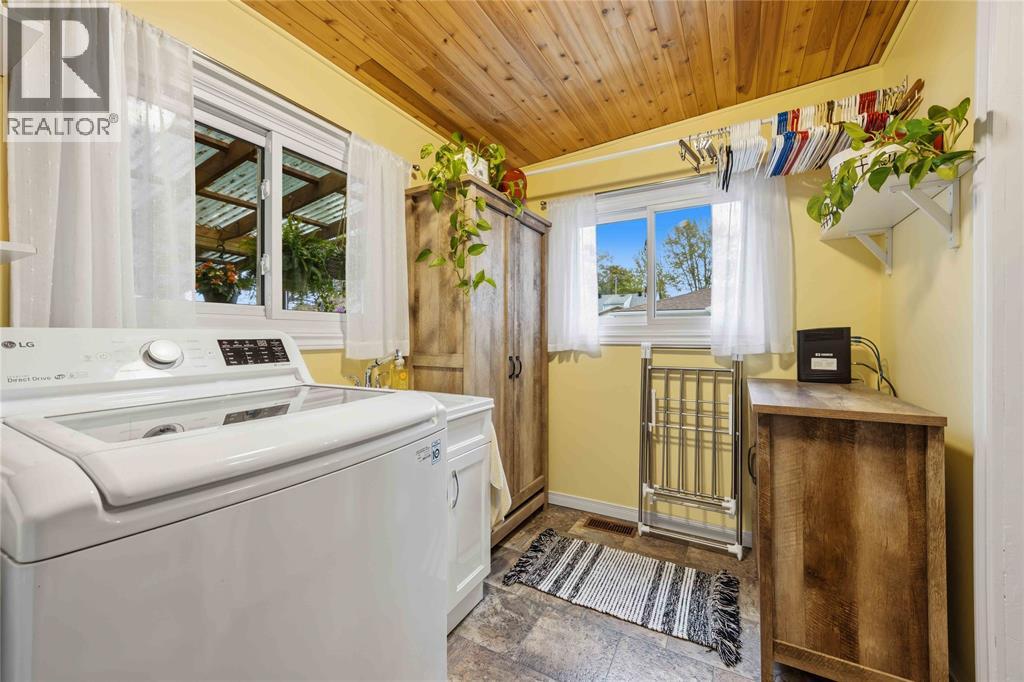 1098 WILLA DRIVE, Sarnia, Ontario, N7S1T2 — Photo 12