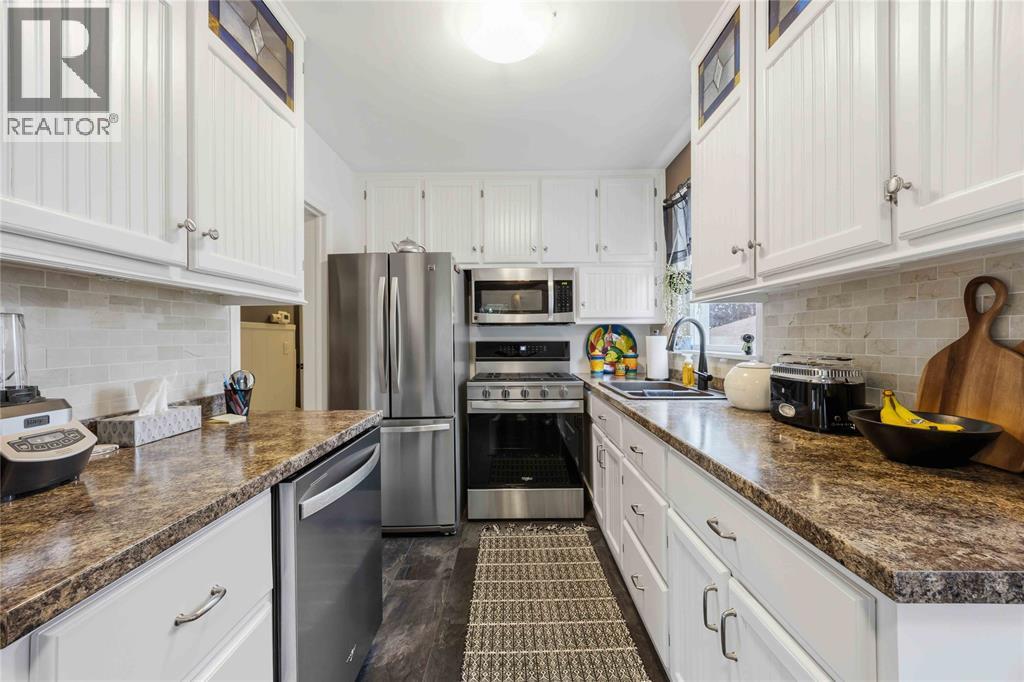 1098 WILLA DRIVE, Sarnia, Ontario, N7S1T2 — Photo 8