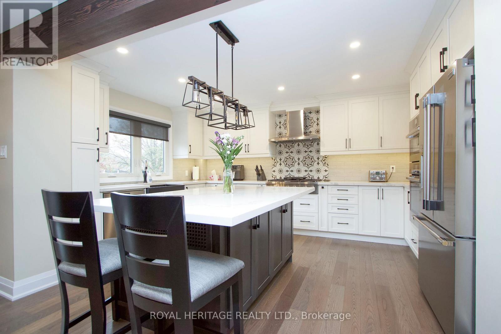 27 CLOVELLY DRIVE - 10