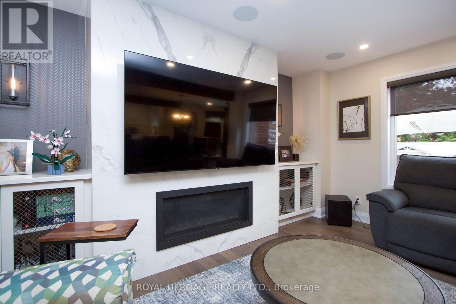 27 CLOVELLY DRIVE - 17