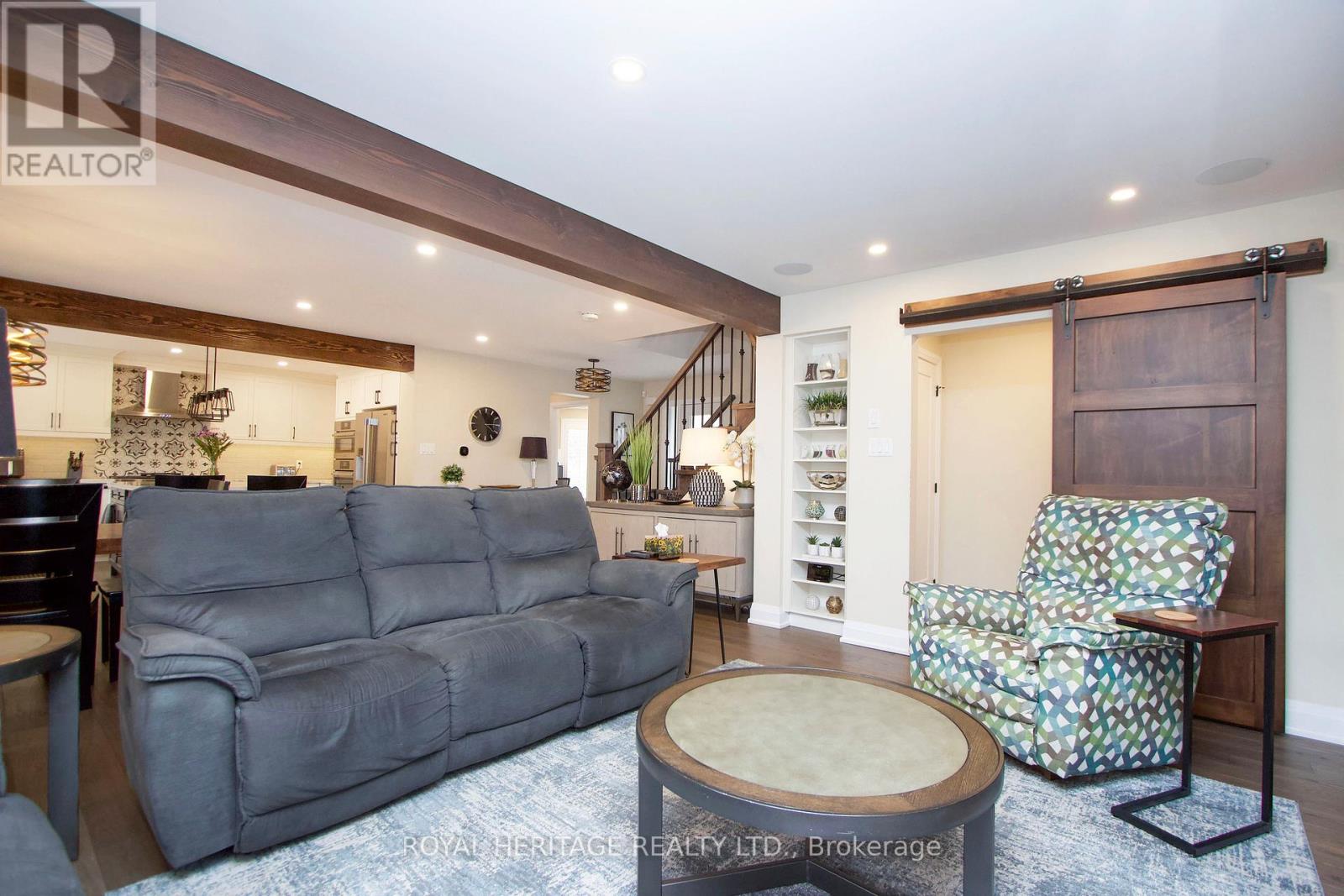 27 CLOVELLY DRIVE - 18