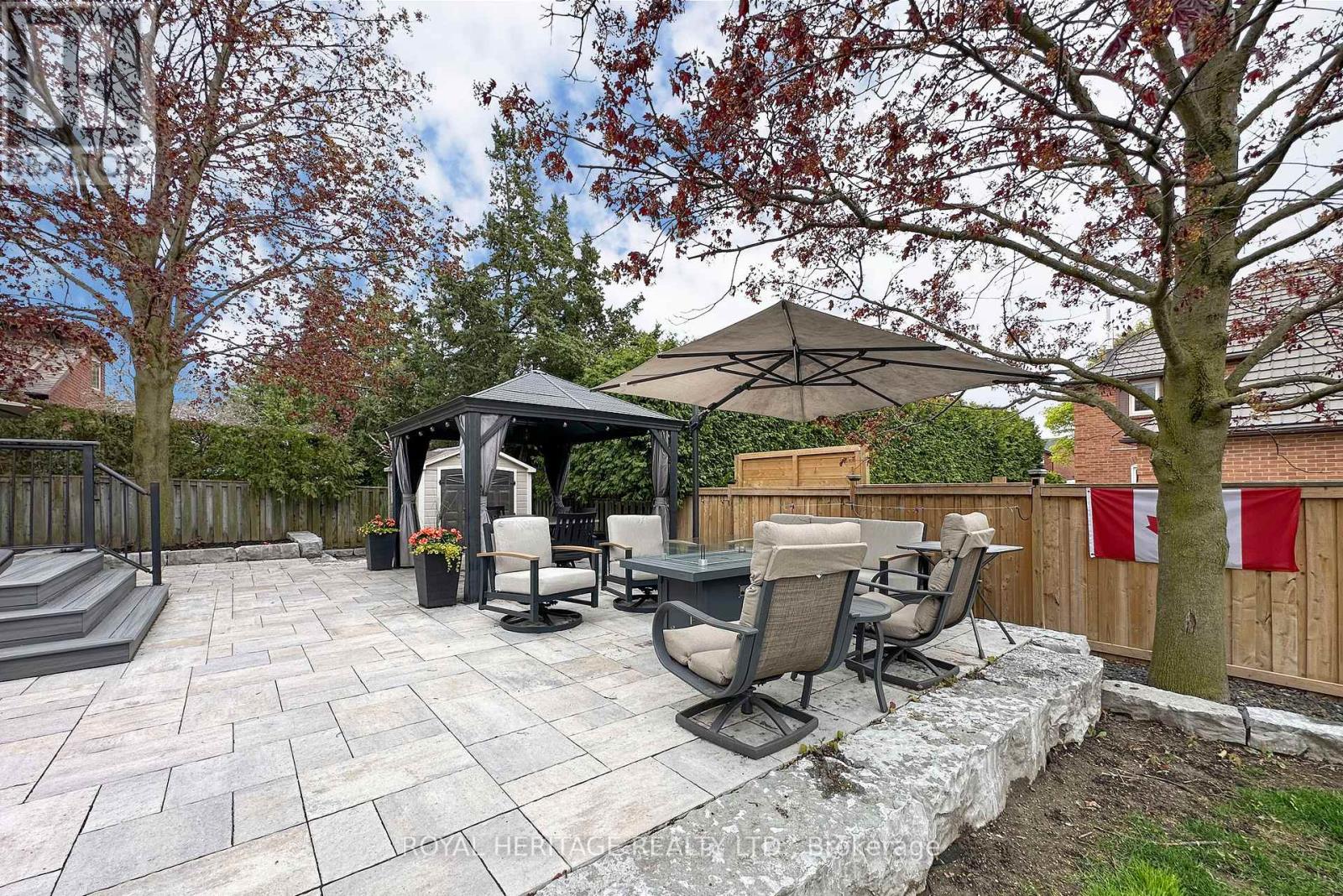 27 CLOVELLY DRIVE - 38