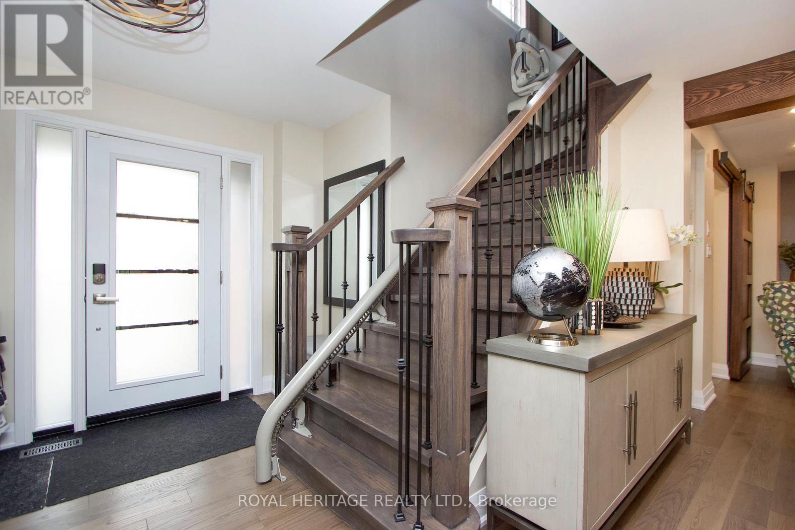27 CLOVELLY DRIVE - 6