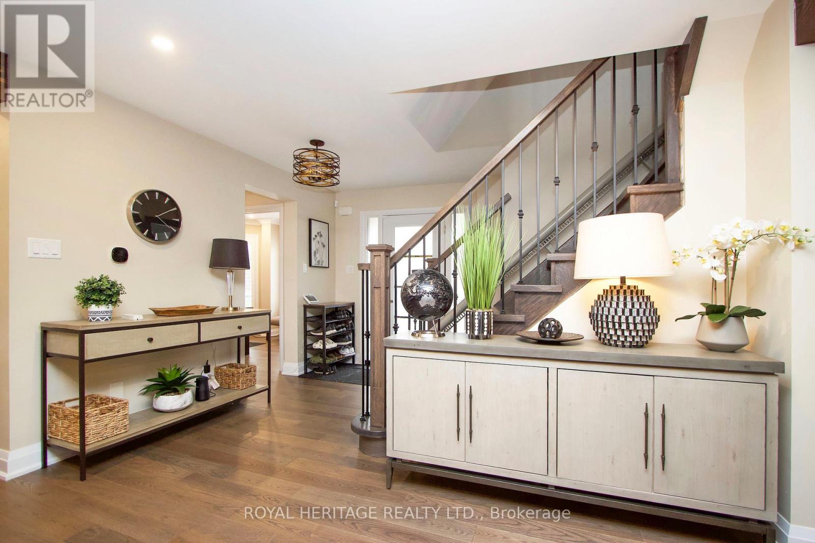 27 CLOVELLY DRIVE - 7