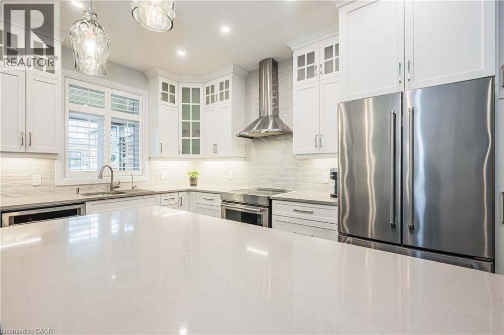 114 WOODBERRY Crescent - 13