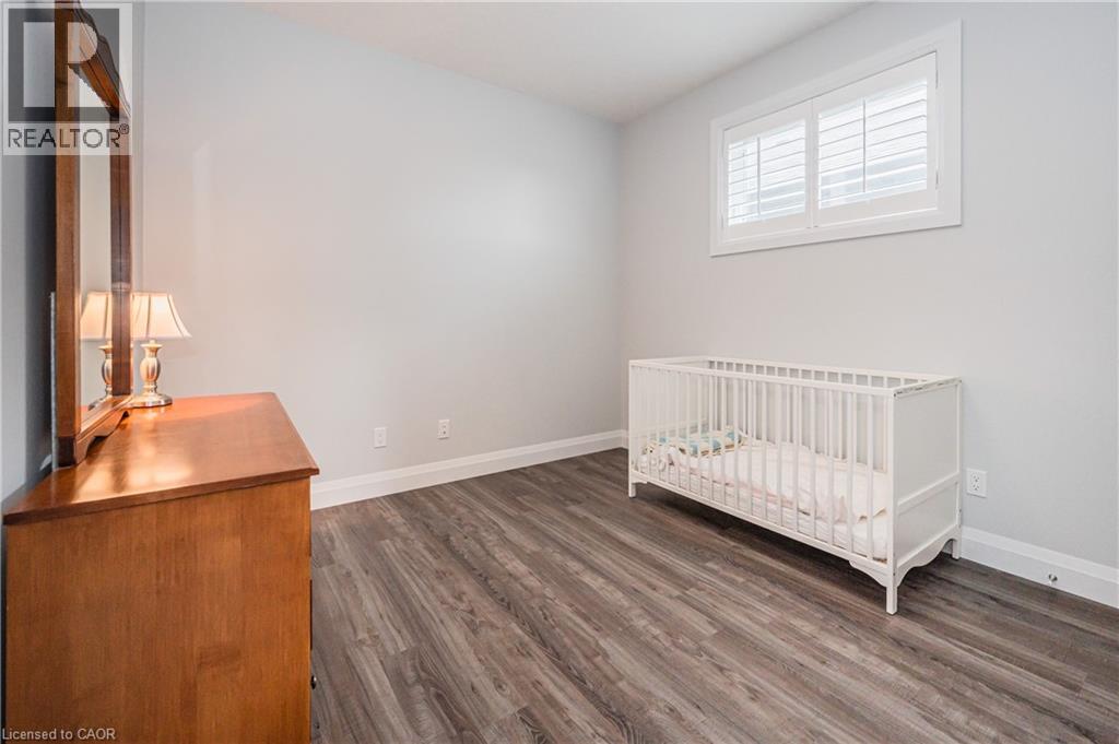 114 WOODBERRY Crescent - 18