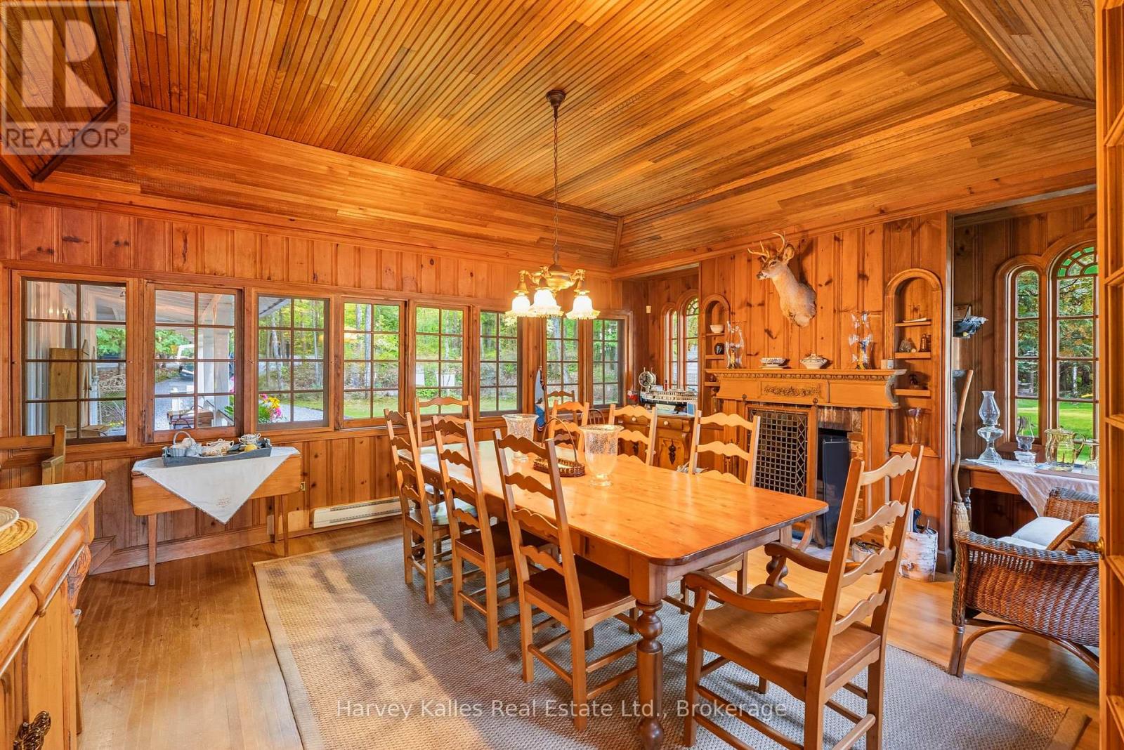#22 1052 LONGHURST ROAD - 16