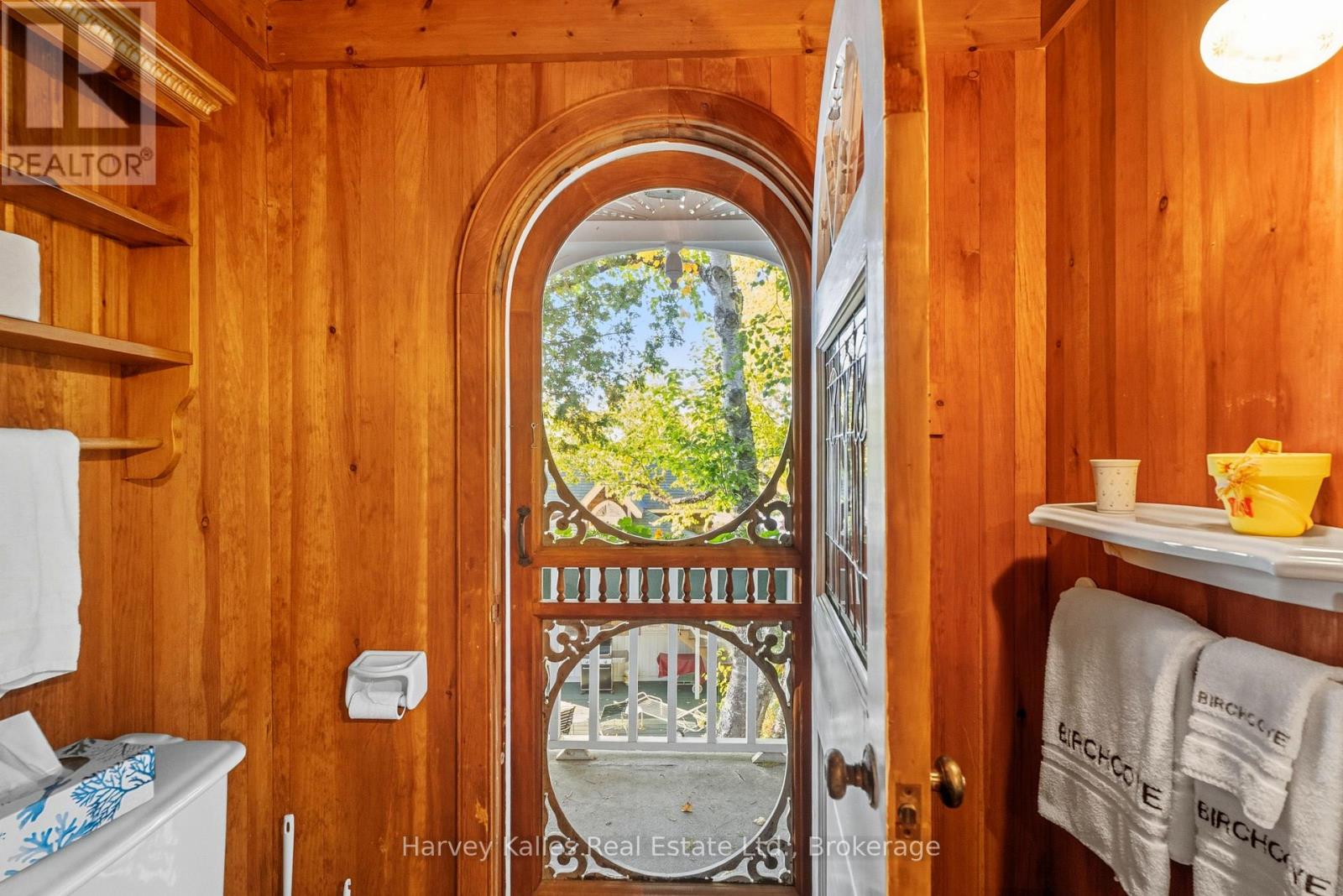 #22 1052 LONGHURST ROAD - 20
