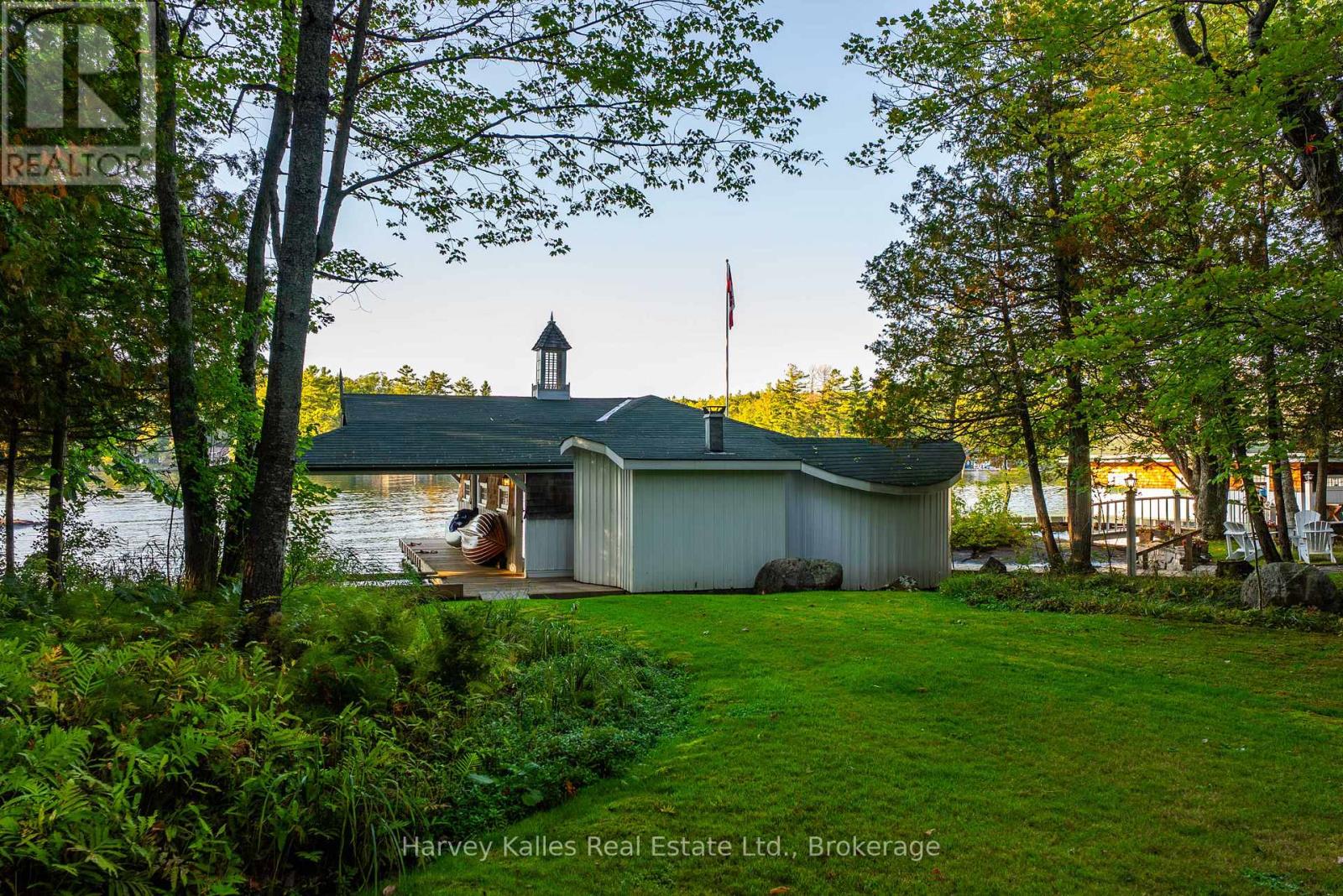 #22 1052 LONGHURST ROAD - 27