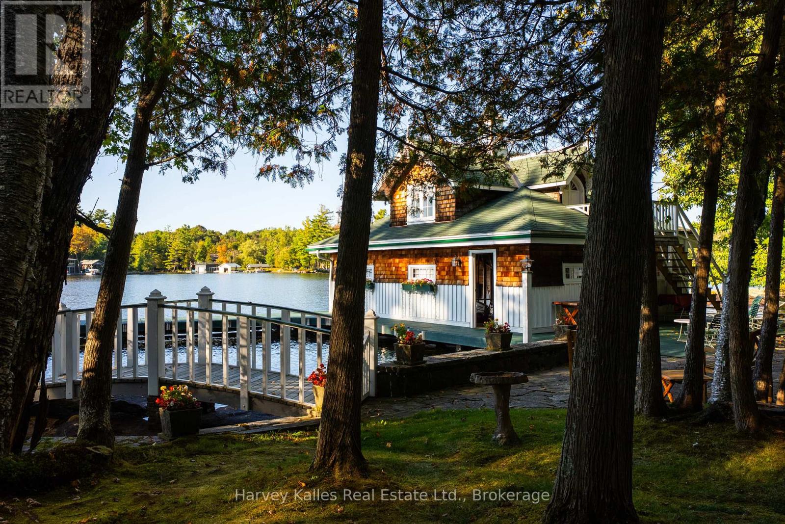 #22 1052 LONGHURST ROAD - 34
