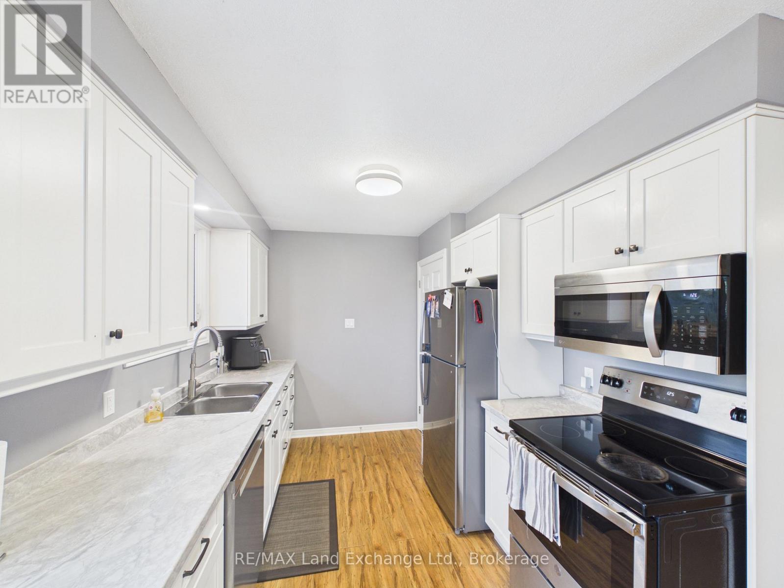 490 ST ALBERT STREET - 10
