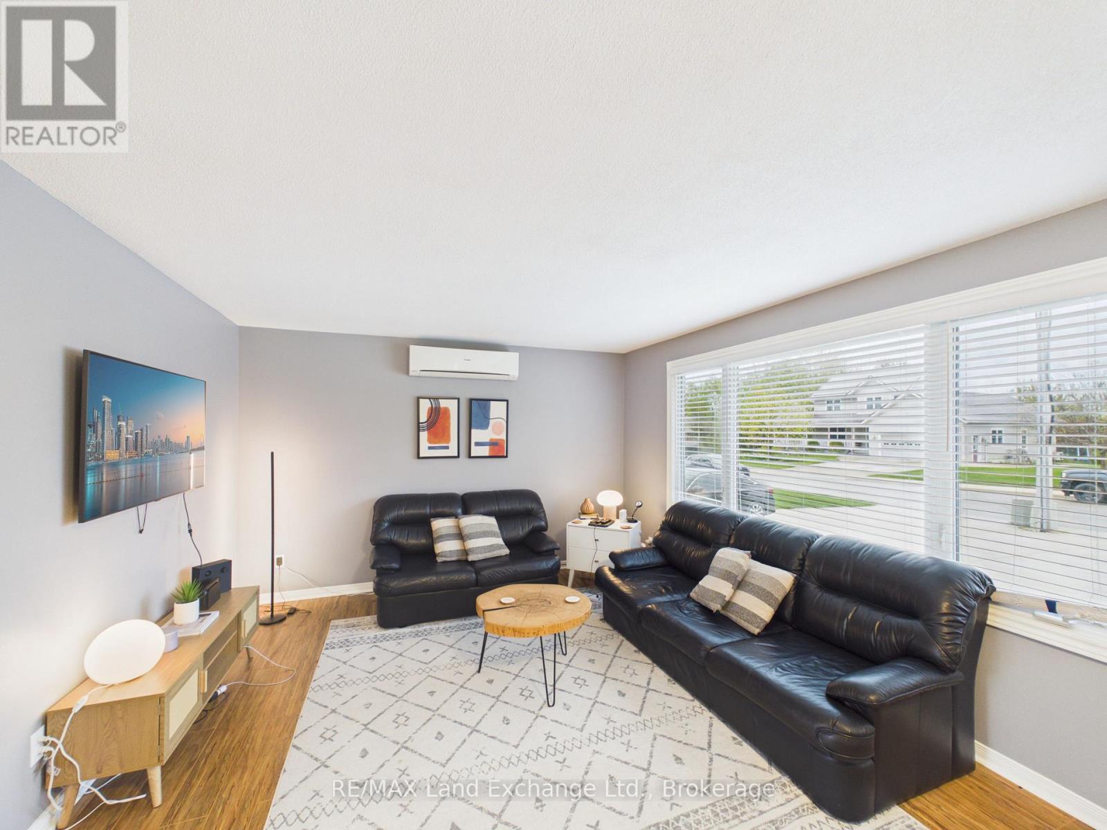 490 ST ALBERT STREET - 7