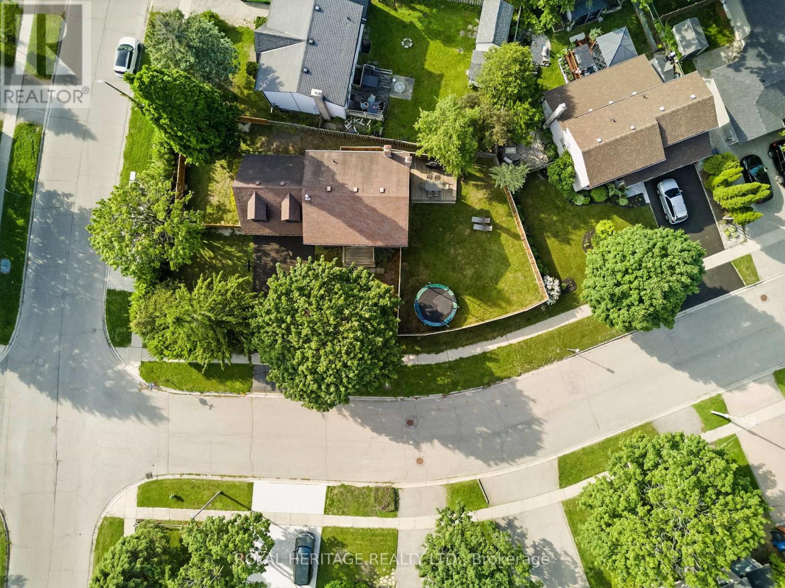 35 ASPEN VALLEY CRESCENT - Image 3