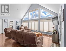 299 Siberia Road, Madawaska Valley, ON K0J1B0 Photo 14