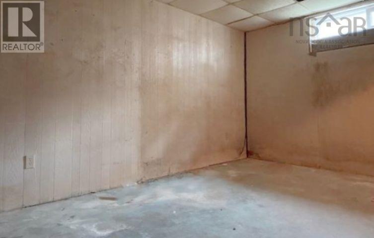 Property 24 of 34 of 11 Tamarac Drive