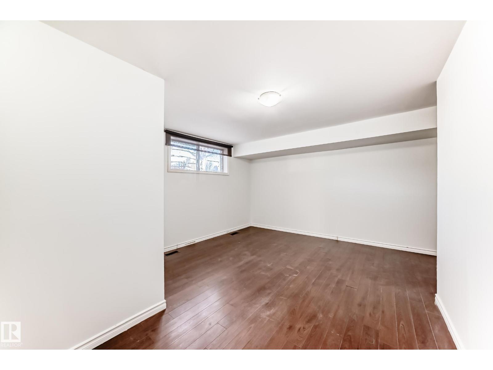 9623/9625 73 AV NW NW - 33