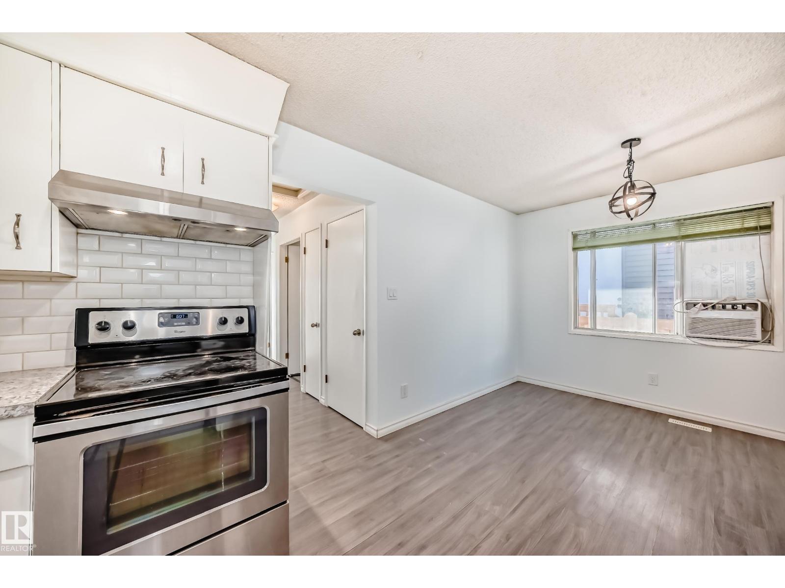 9623/9625 73 AV NW NW - 16