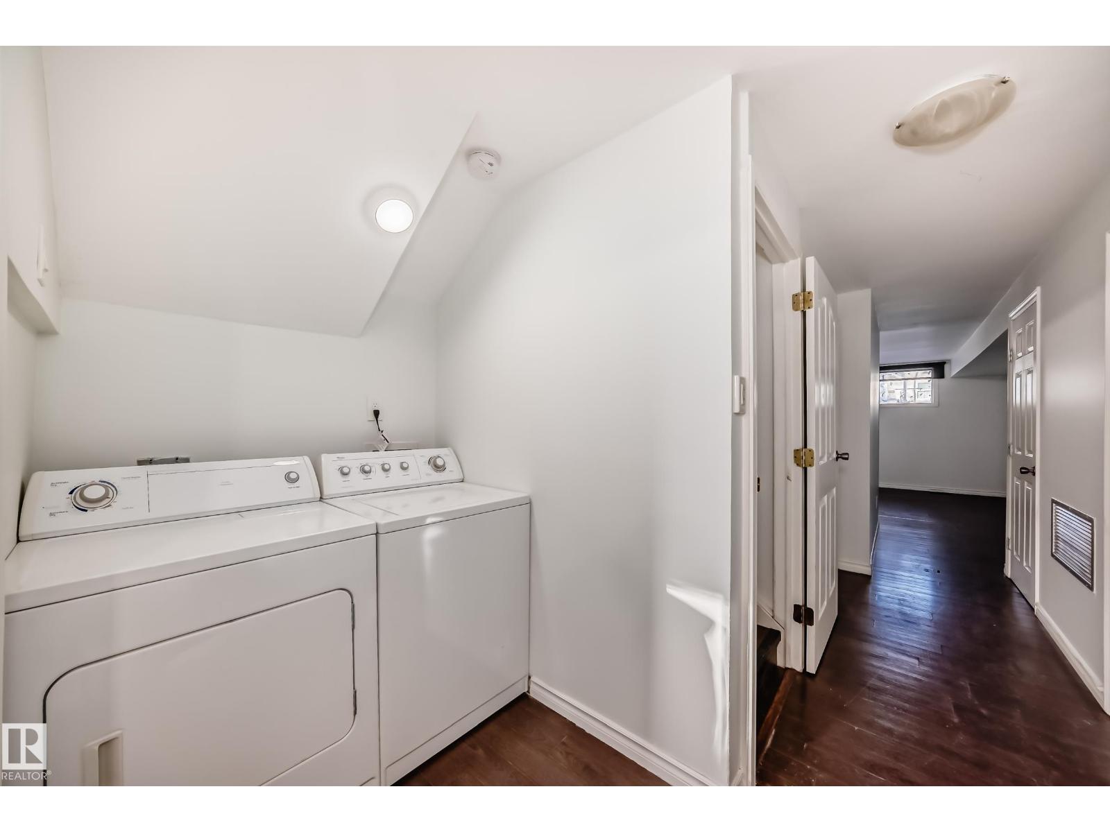 9623/9625 73 AV NW NW - 49
