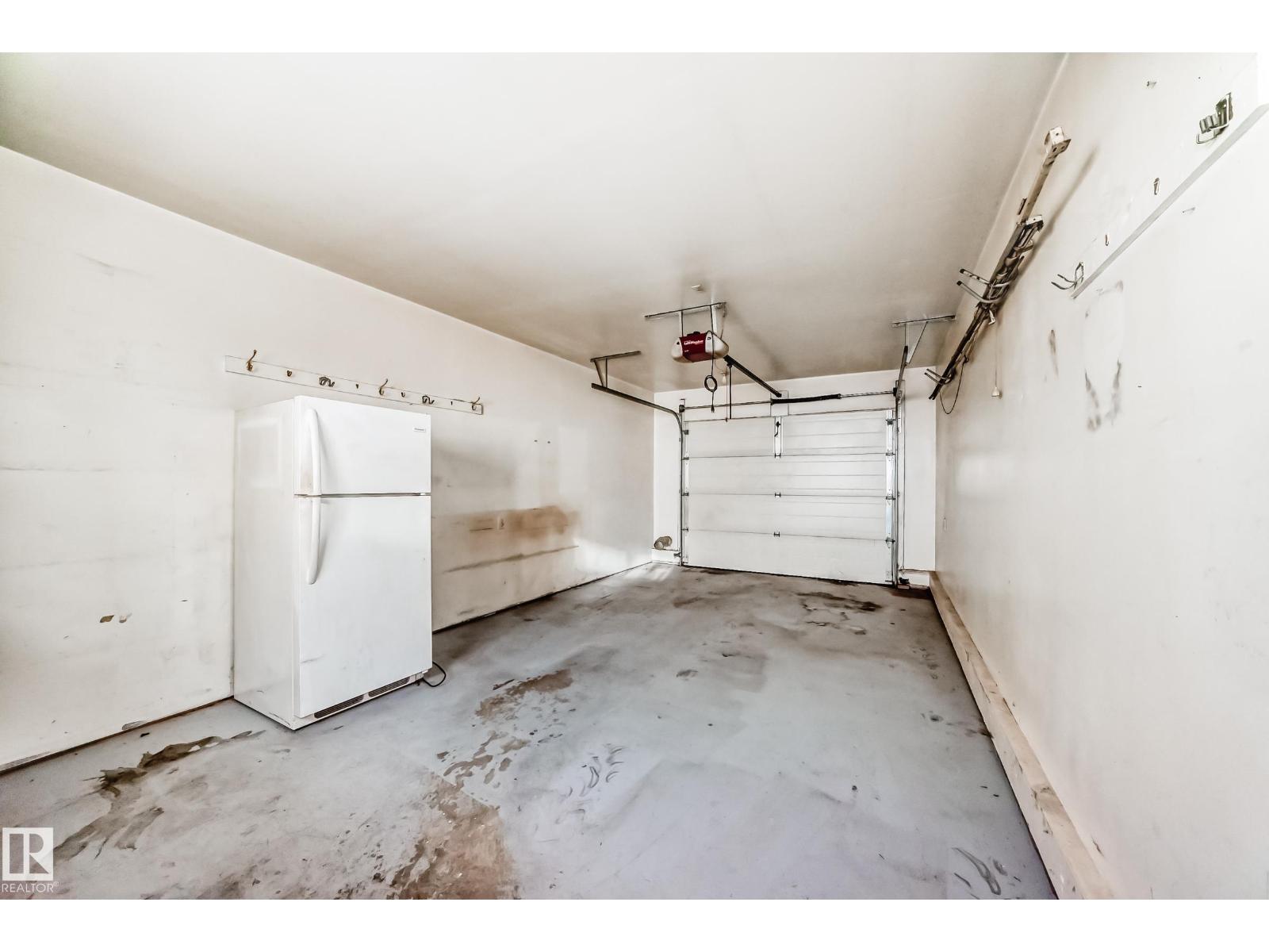 9623/9625 73 AV NW NW - 57
