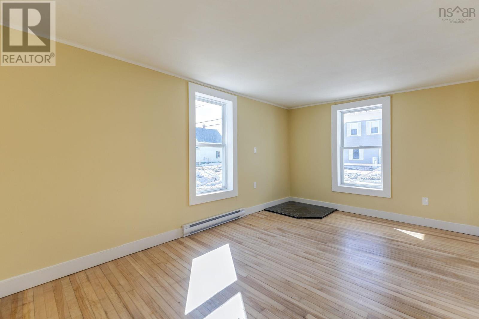 2172 North Street - 14
