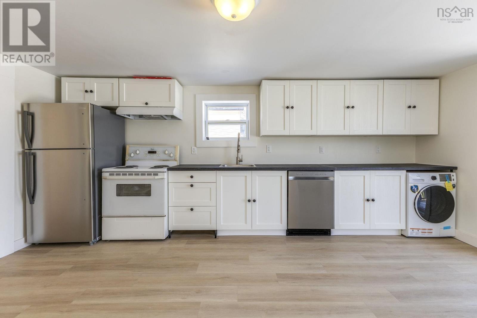2172 North Street - Image 3