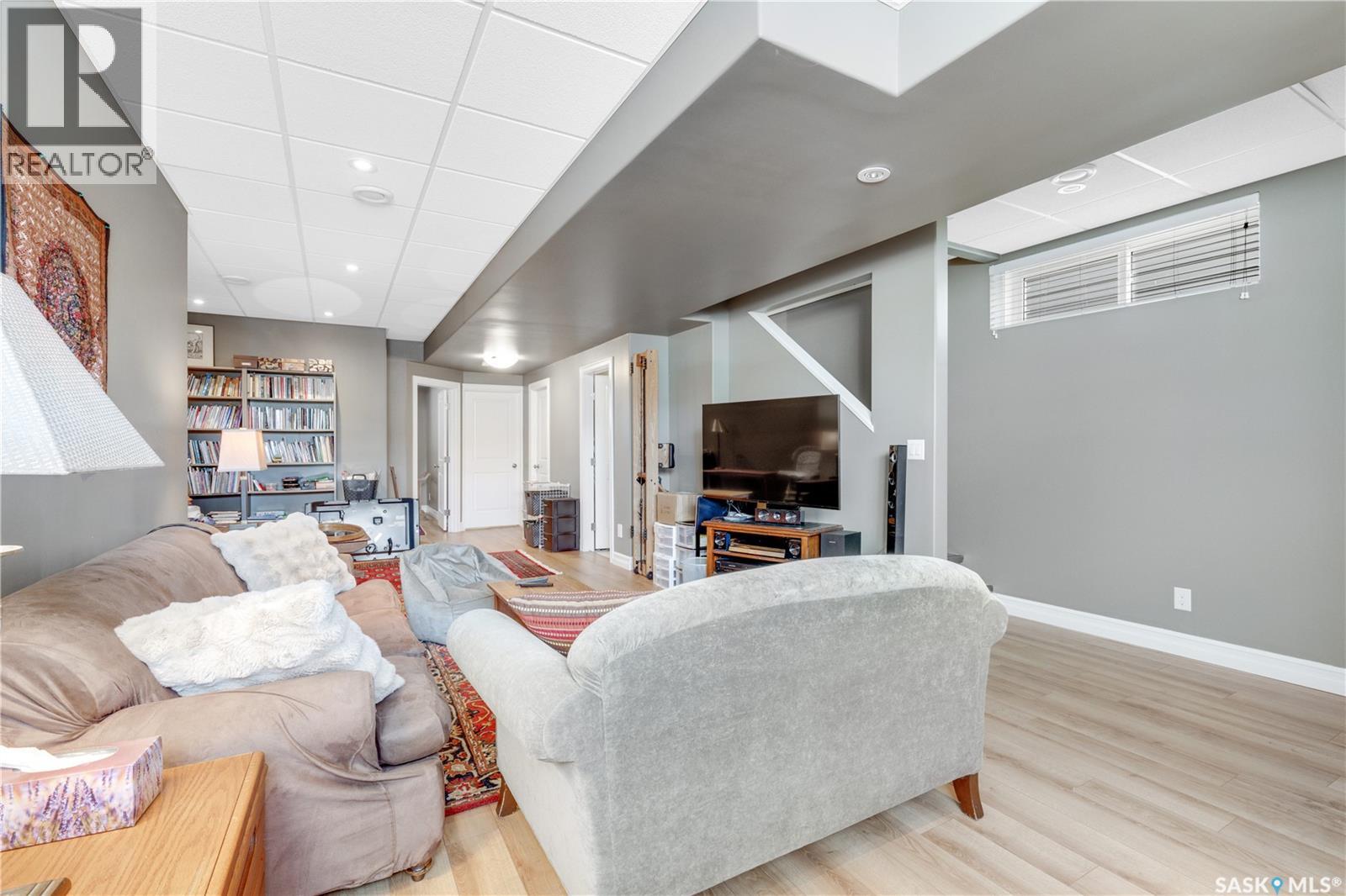 2123 York AVENUE - 25