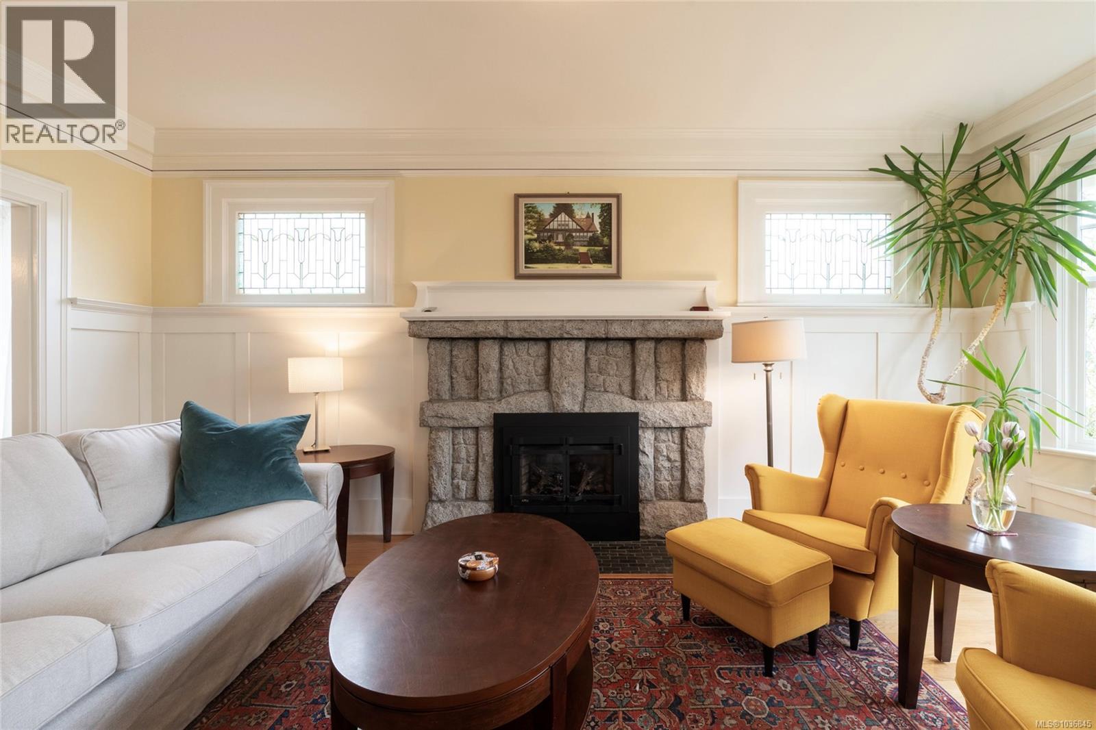  2663 Orchard Avenue, Oak Bay