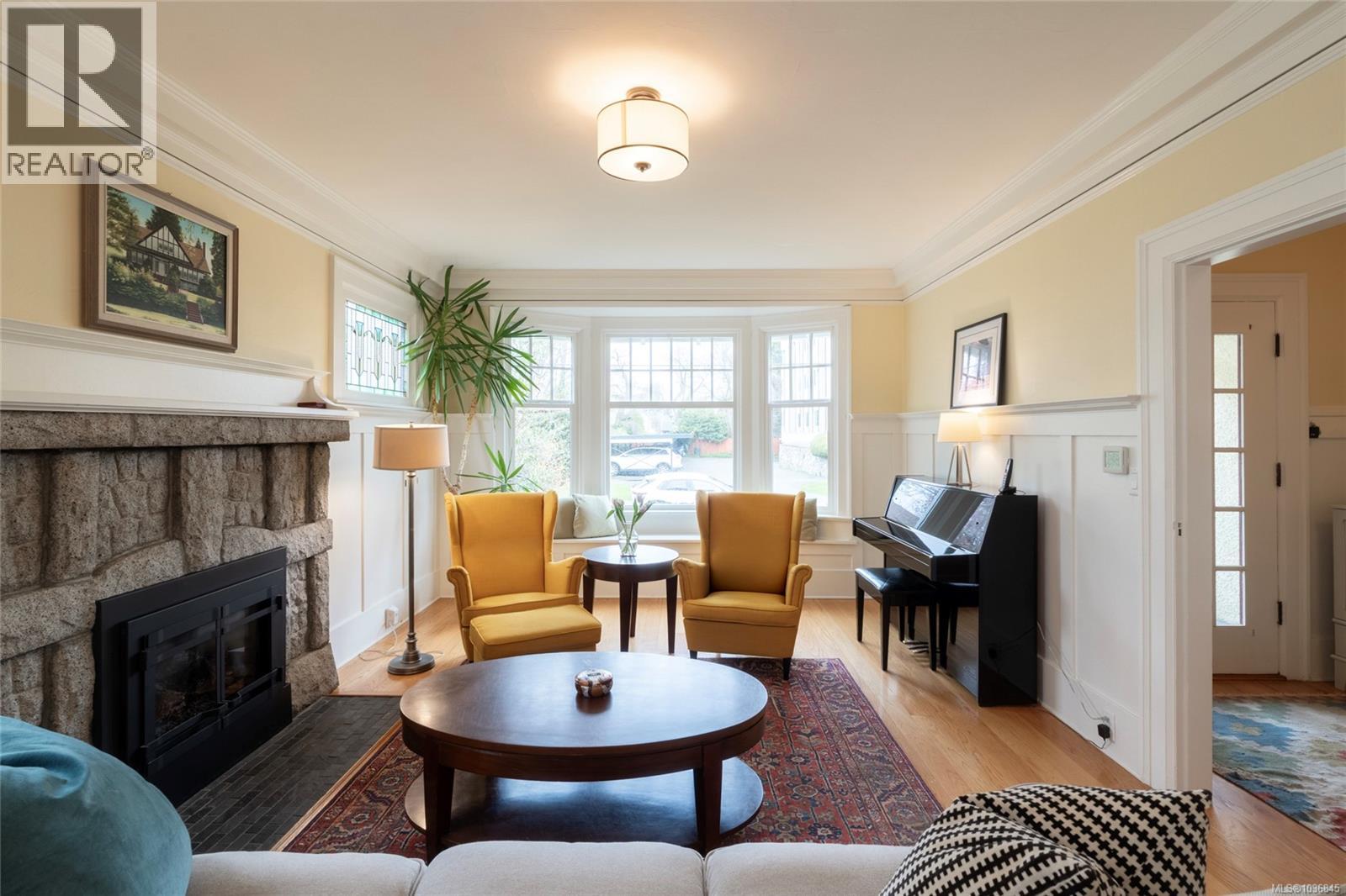  2663 Orchard Avenue, Oak Bay