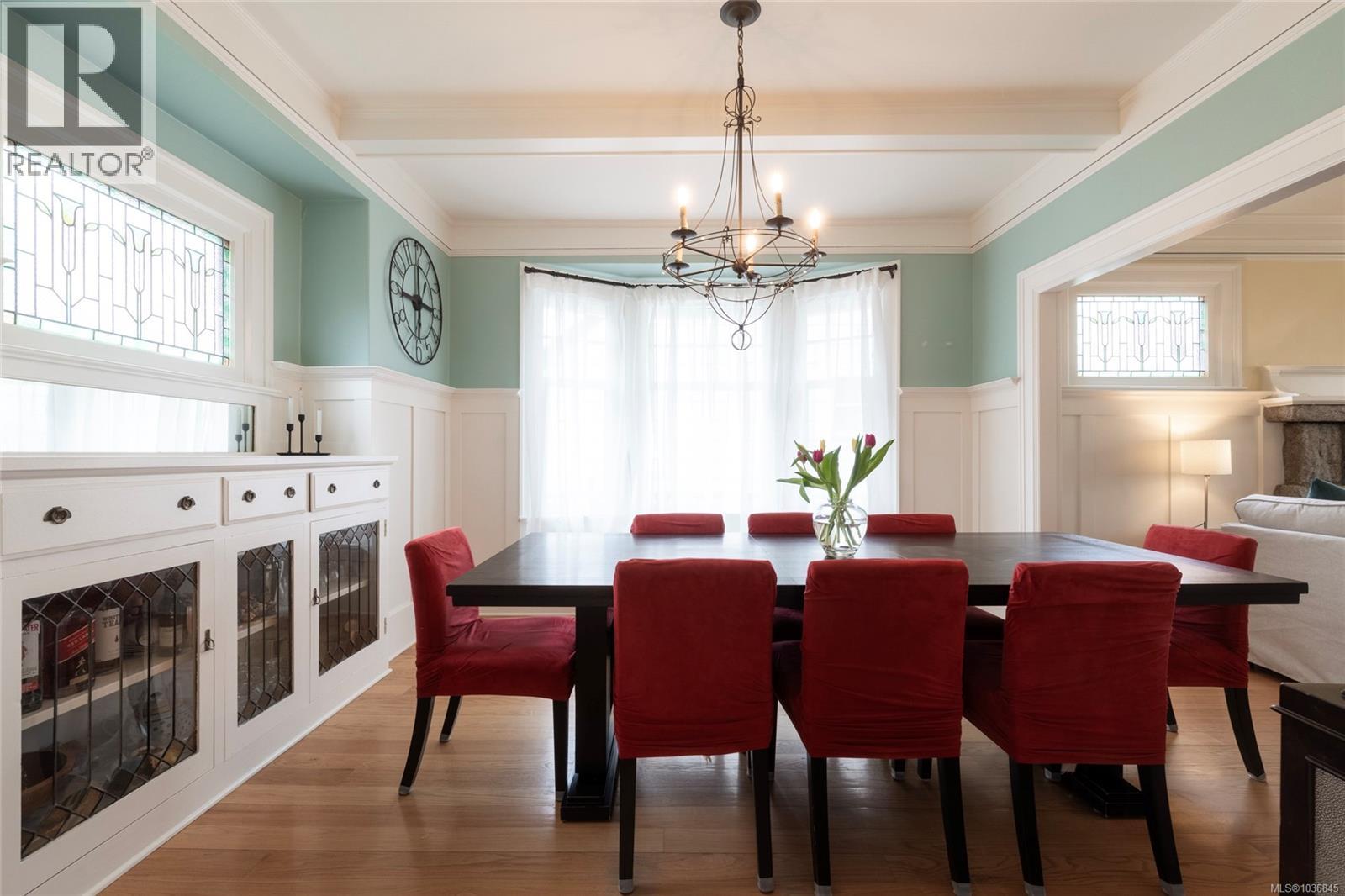  2663 Orchard Avenue, Oak Bay