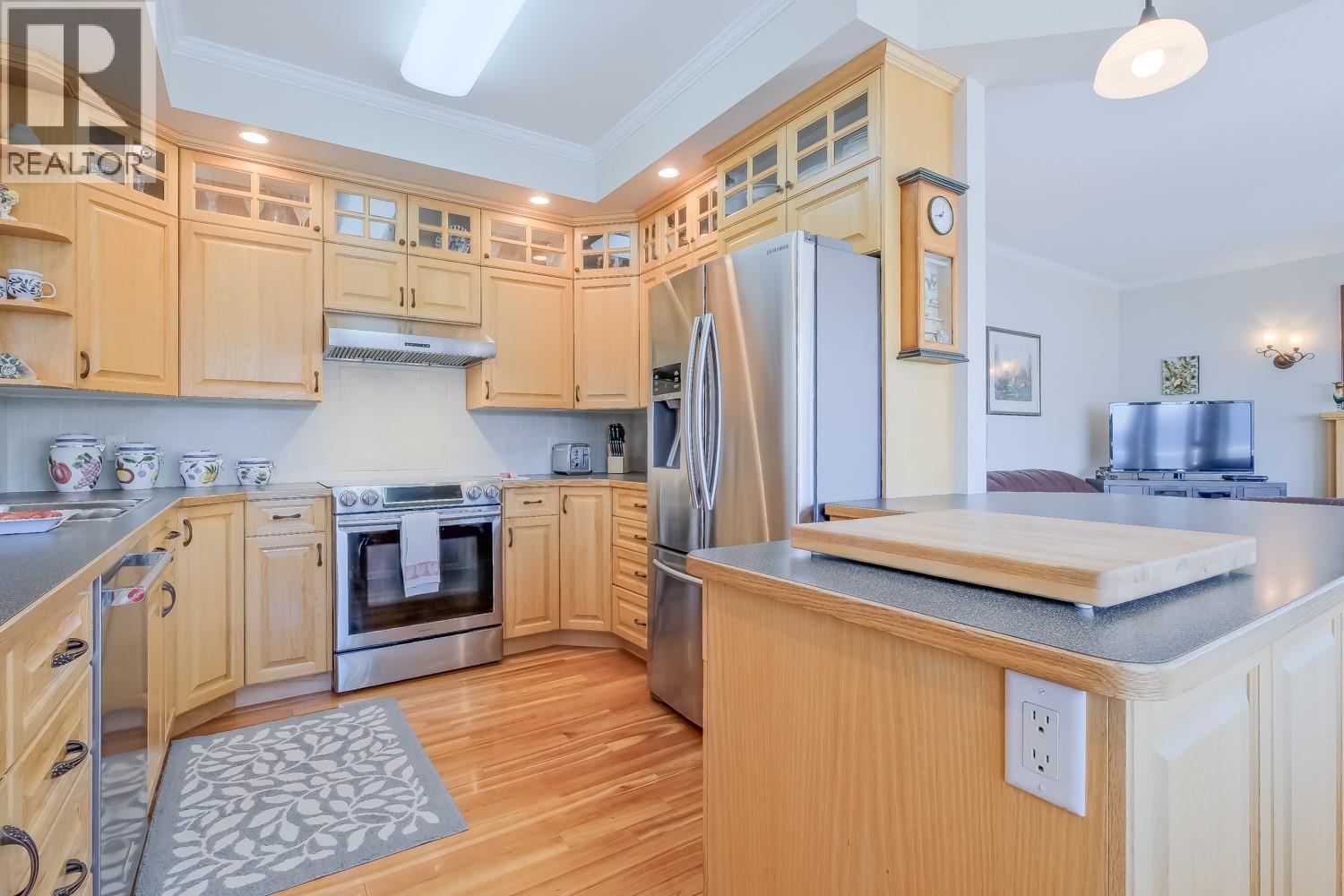 10309 Columbia Way - 9