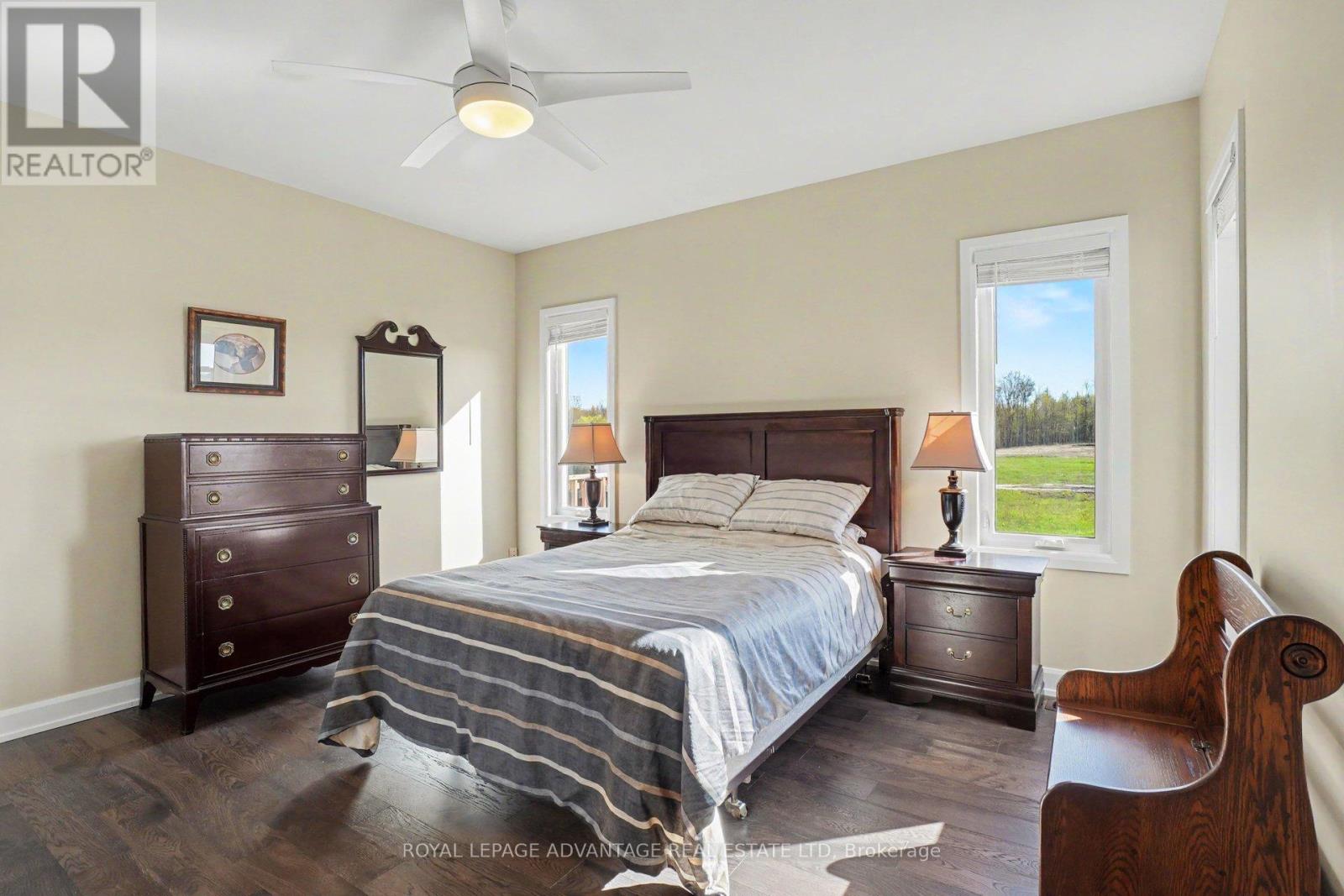 23 SENATORS GATE DRIVE - 15