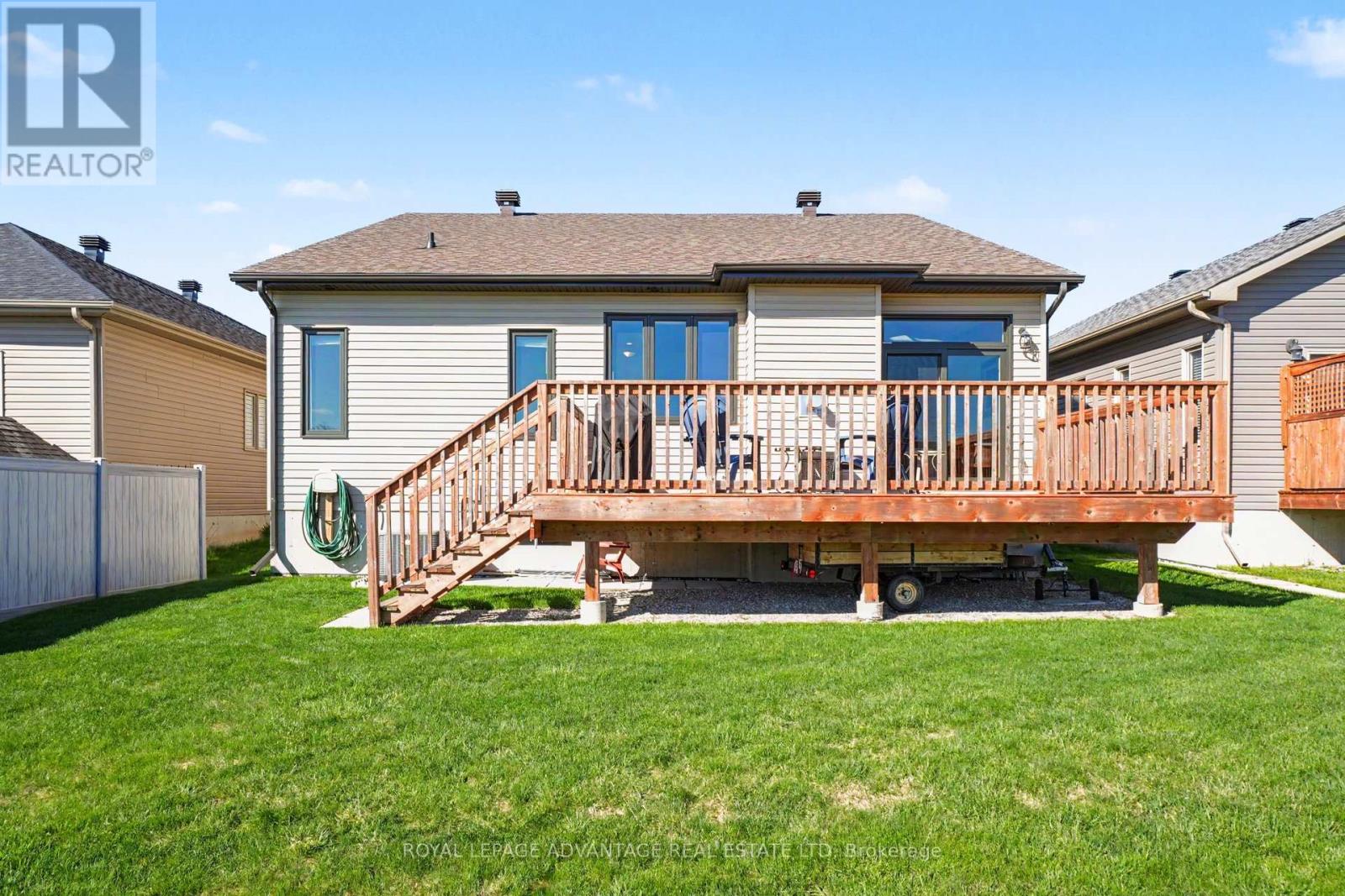 23 SENATORS GATE DRIVE - 28