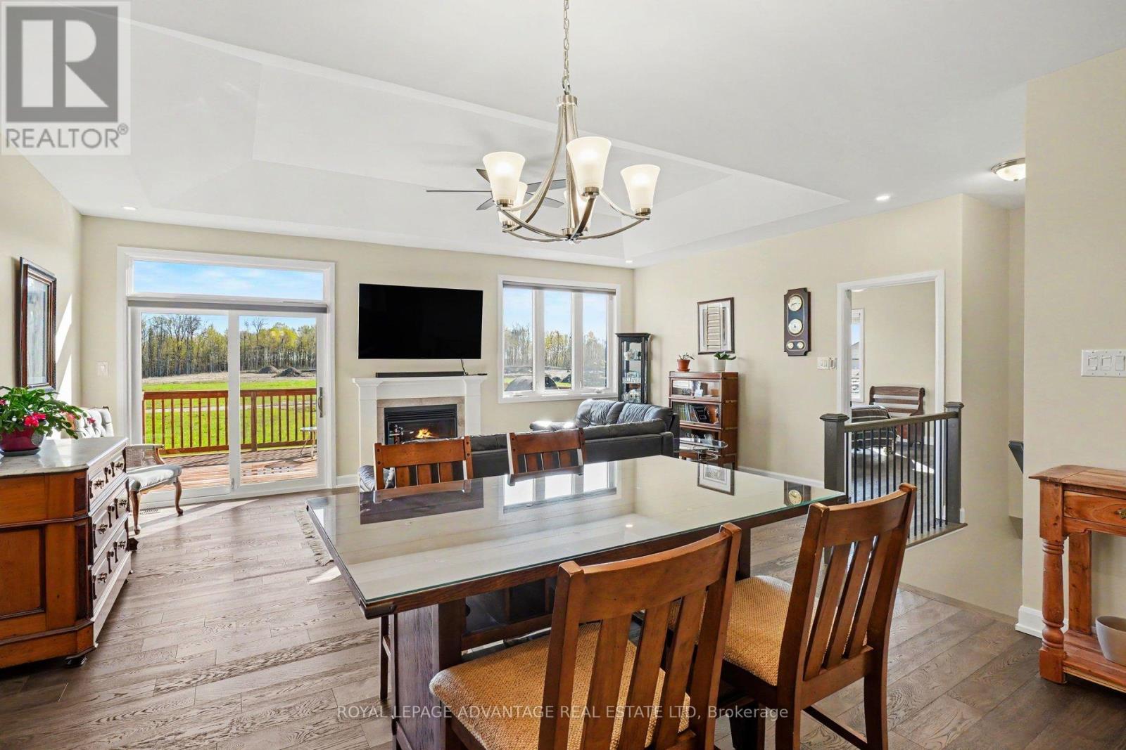 23 SENATORS GATE DRIVE - 7