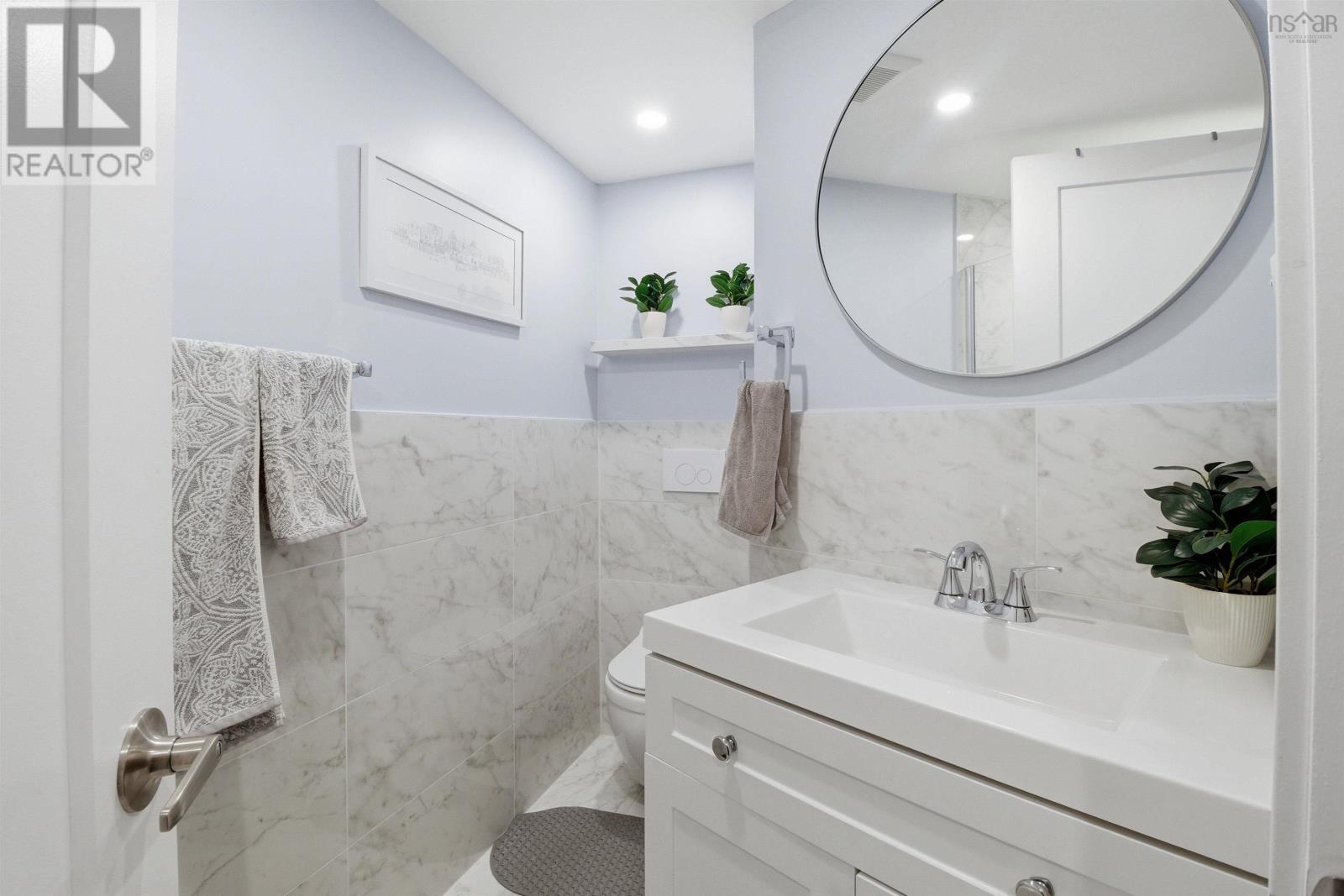 2545 Sherwood Street - 35