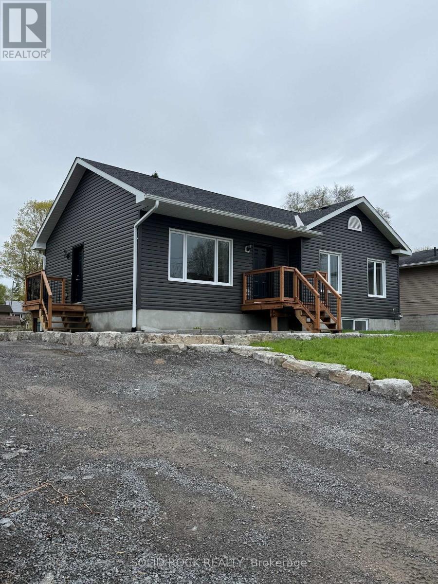 125 NORMA STREET N - Image 2
