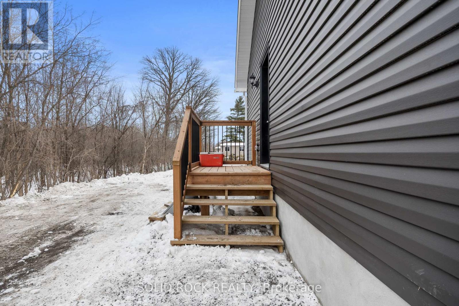 125 NORMA STREET N - 17