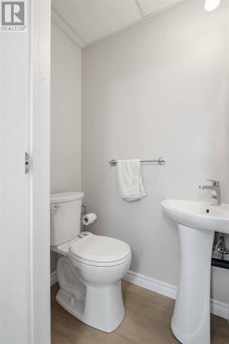 12 Robertson RD - 12