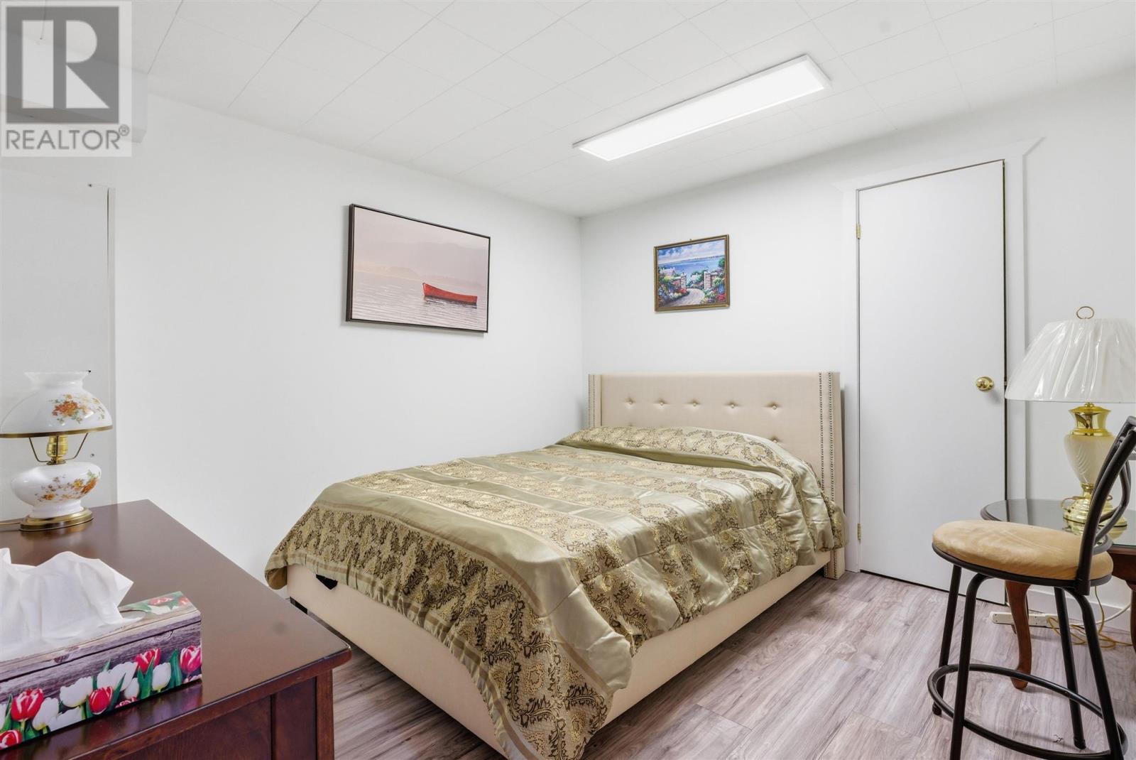 12 Robertson RD - 23