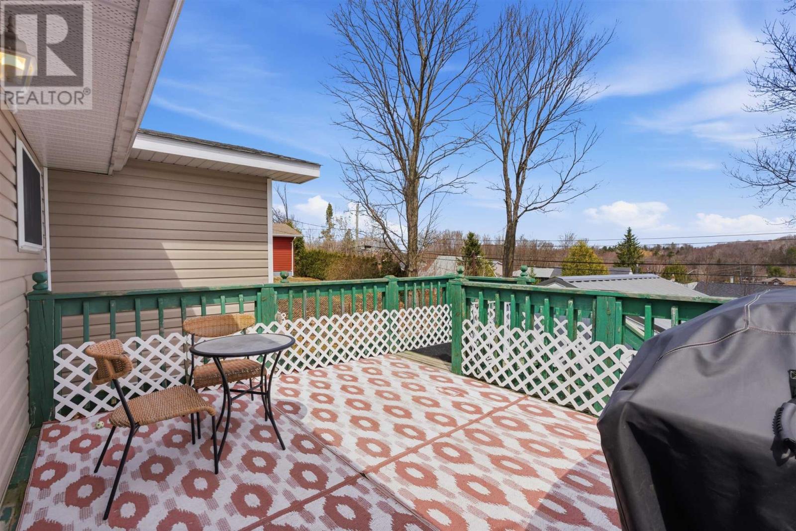 12 Robertson RD - 35
