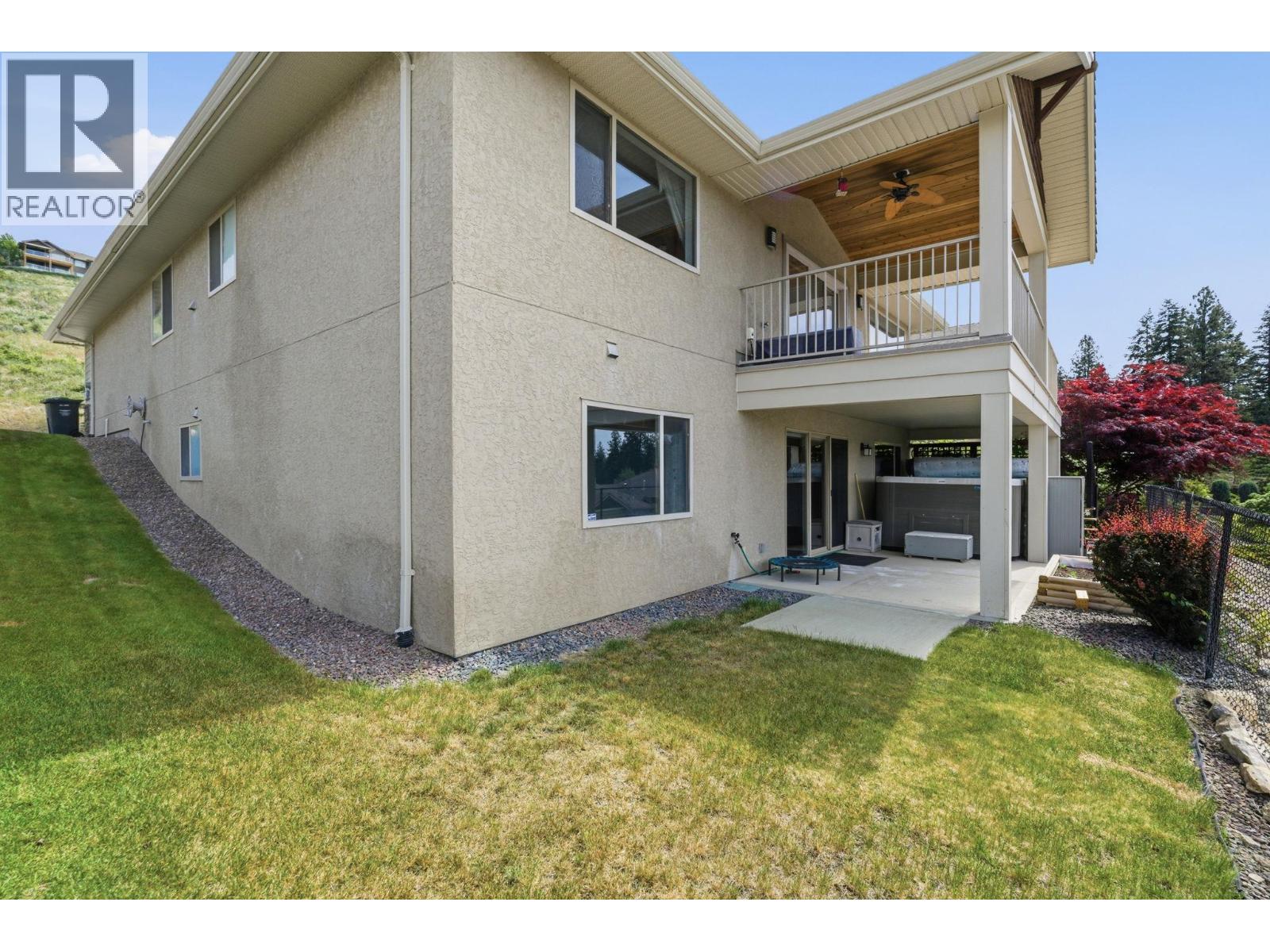 3516 Camelback Drive, Kelowna
